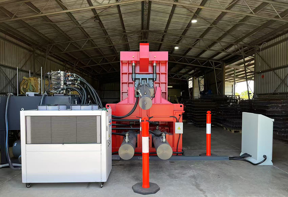 Lid-Style Automatic Scrap Metal Baler