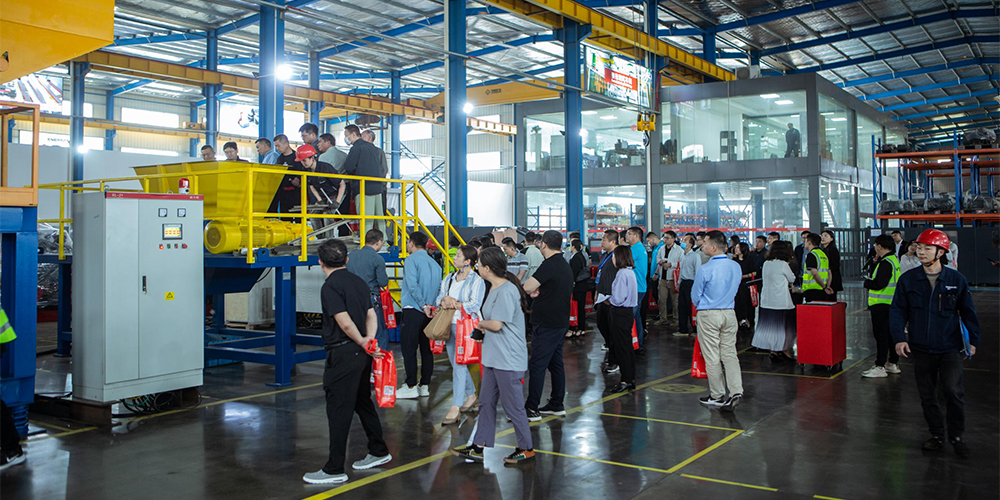 CNIA visit ENERPAT JIANGSU Factory
