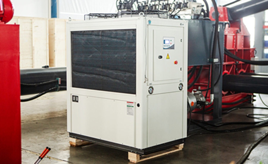 <strong>Industrial-Grade Continuous Cooling System</strong>