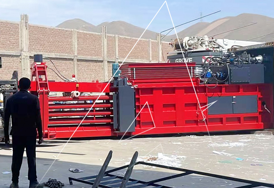 Auto-Tie Horizontal Baler 