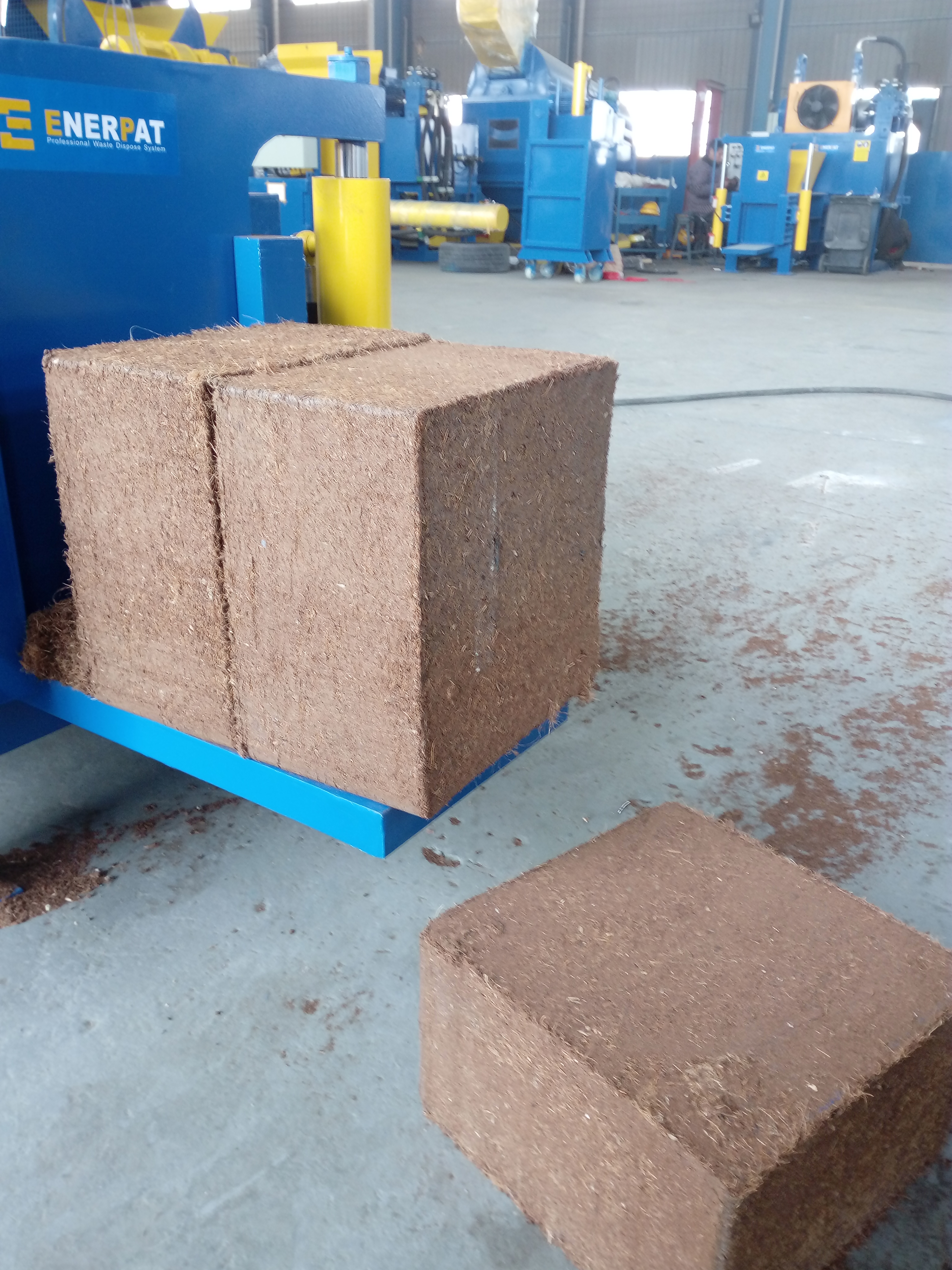 coco peat briquette machine